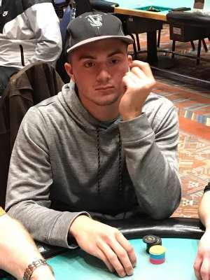 Dakota burnett poker