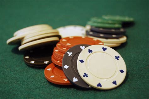 O plástico velho fichas de poker